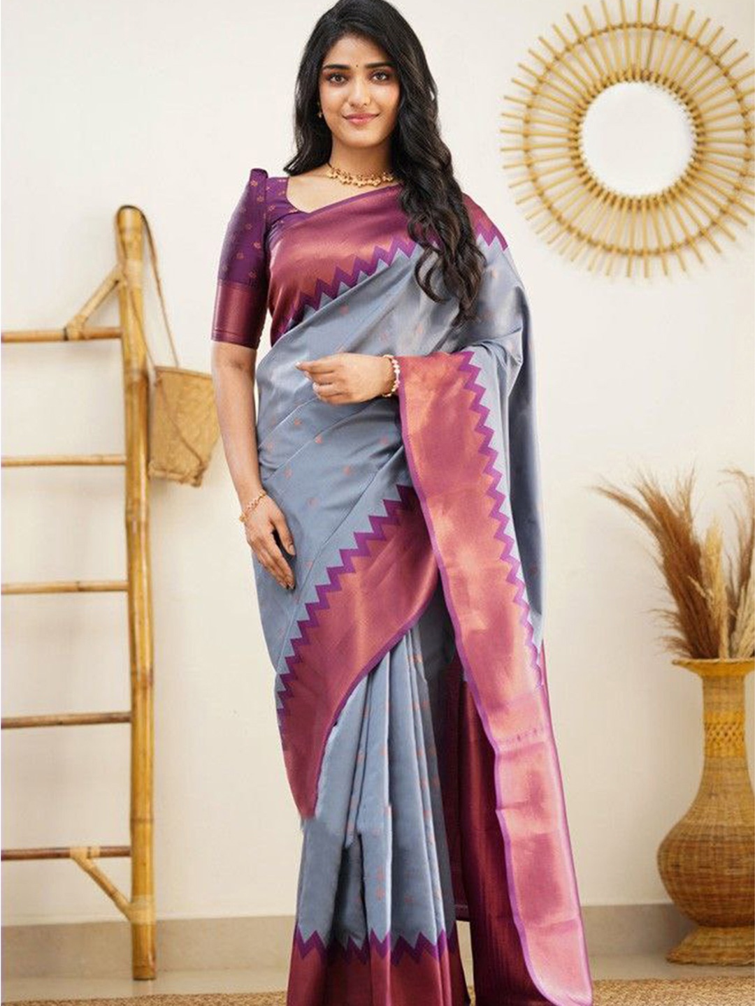 

TIEXA Woven Design Zari Pure Silk Banarasi Saree, Grey