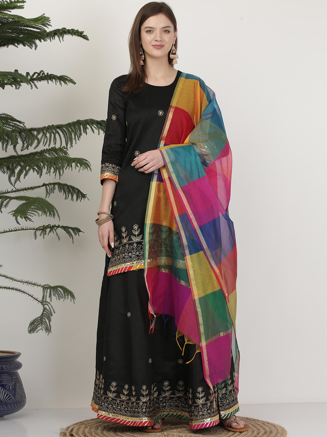 

KAANCHIE NANGGIA Floral Embroidered Ready to Wear Lehenga & Blouse With Dupatta, Black