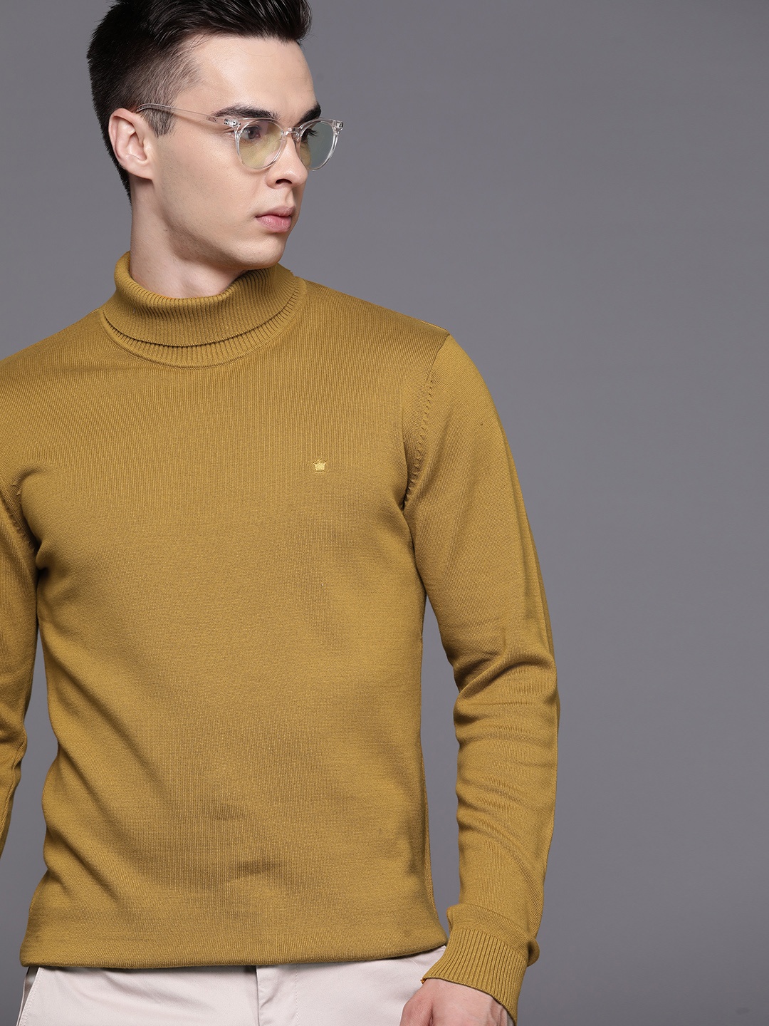 

Louis Philippe Solid Turtle Neck Pure Cotton Pullover, Mustard