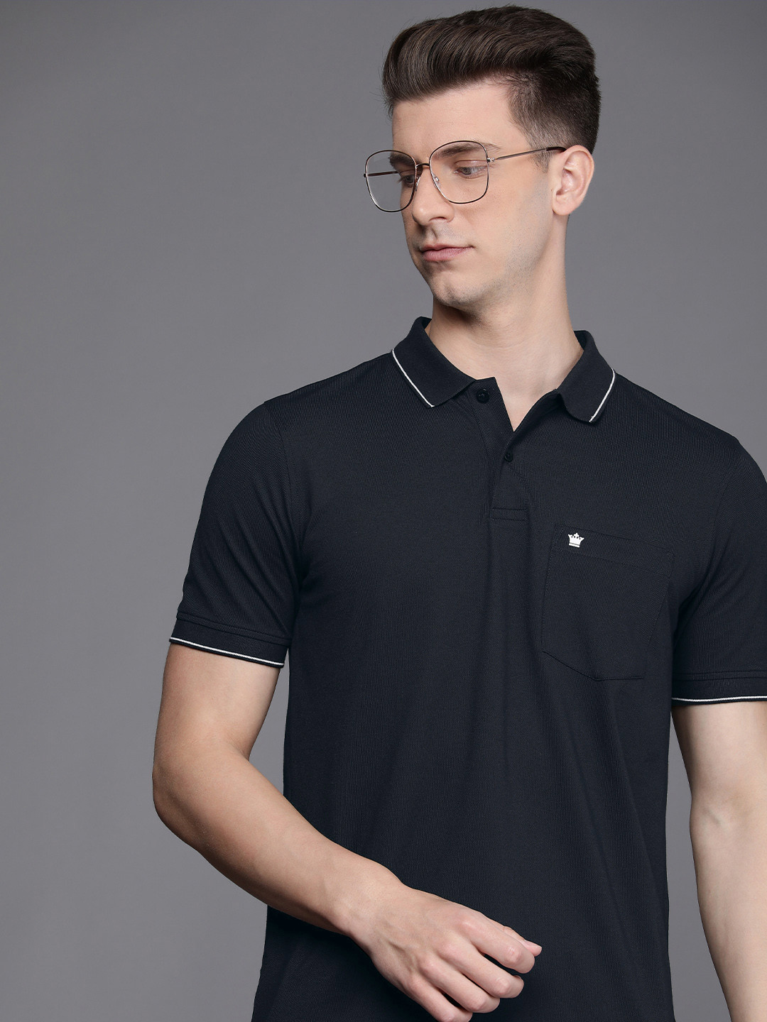 

Louis Philippe Solid Polo Collar Pocket T-shirt, Navy blue
