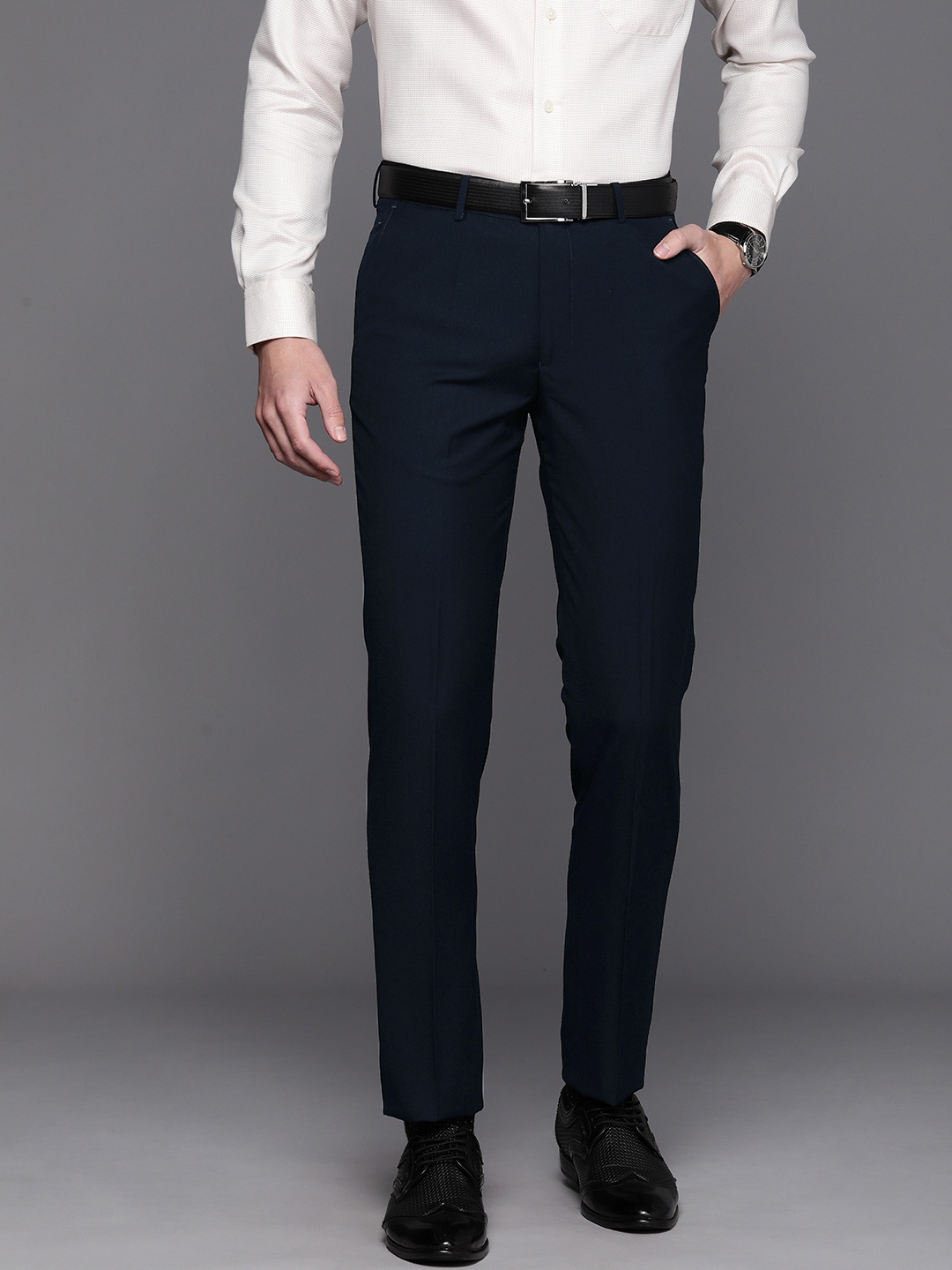 

Louis Philippe Men Solid Slim Fit Formal Trousers, Navy blue