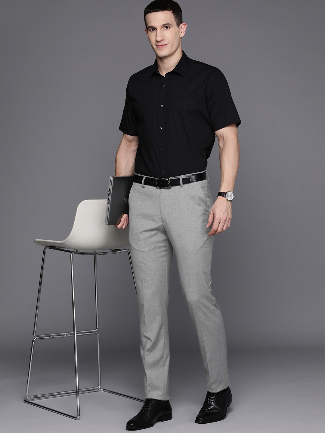 

Louis Philippe Men Slim Fit Formal Trousers, Grey