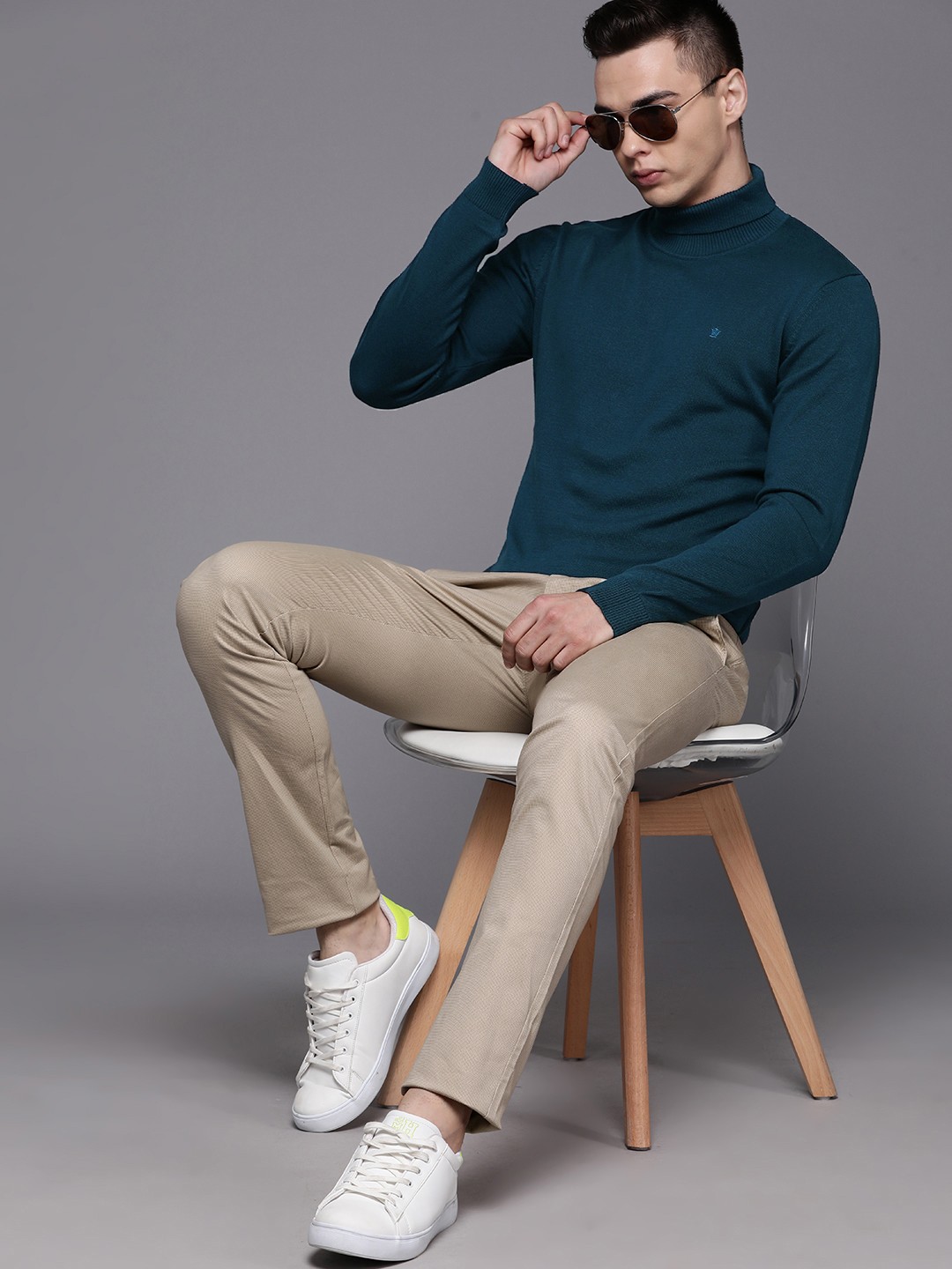 

Louis Philippe Solid Turtle Neck Pure Cotton Pullover, Teal