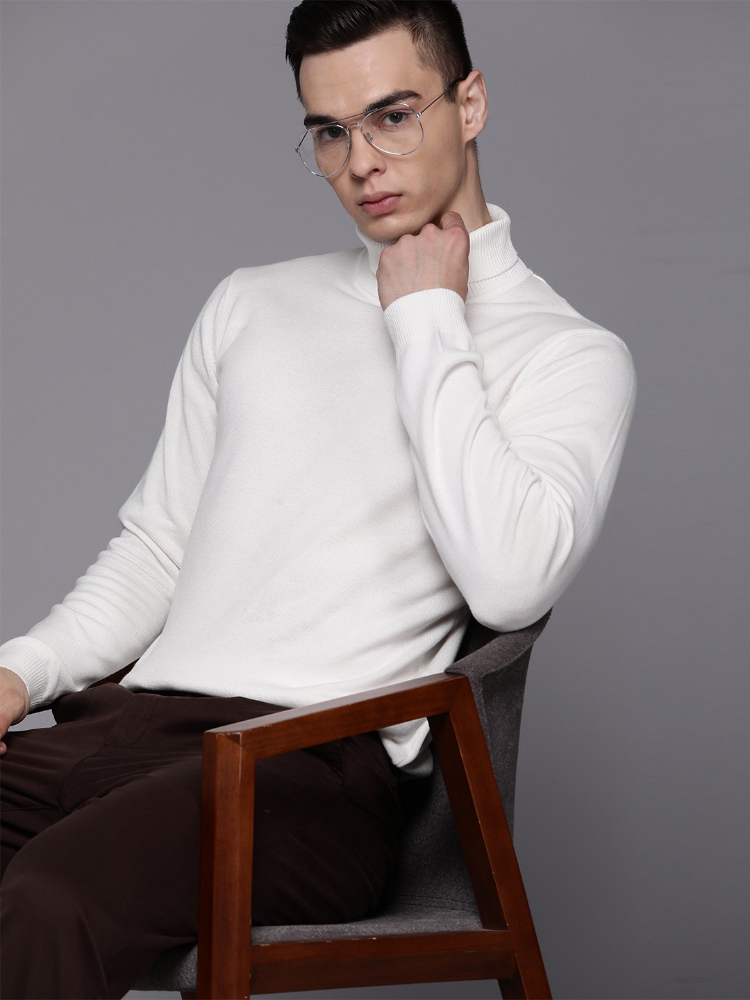 

Louis Philippe Solid Turtle Neck Pure Cotton Pullover, White