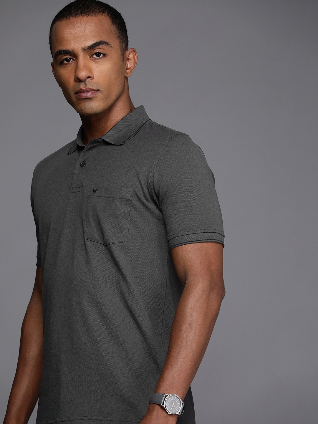 

Louis Philippe Solid Polo Collar Pocket T-shirt, Grey