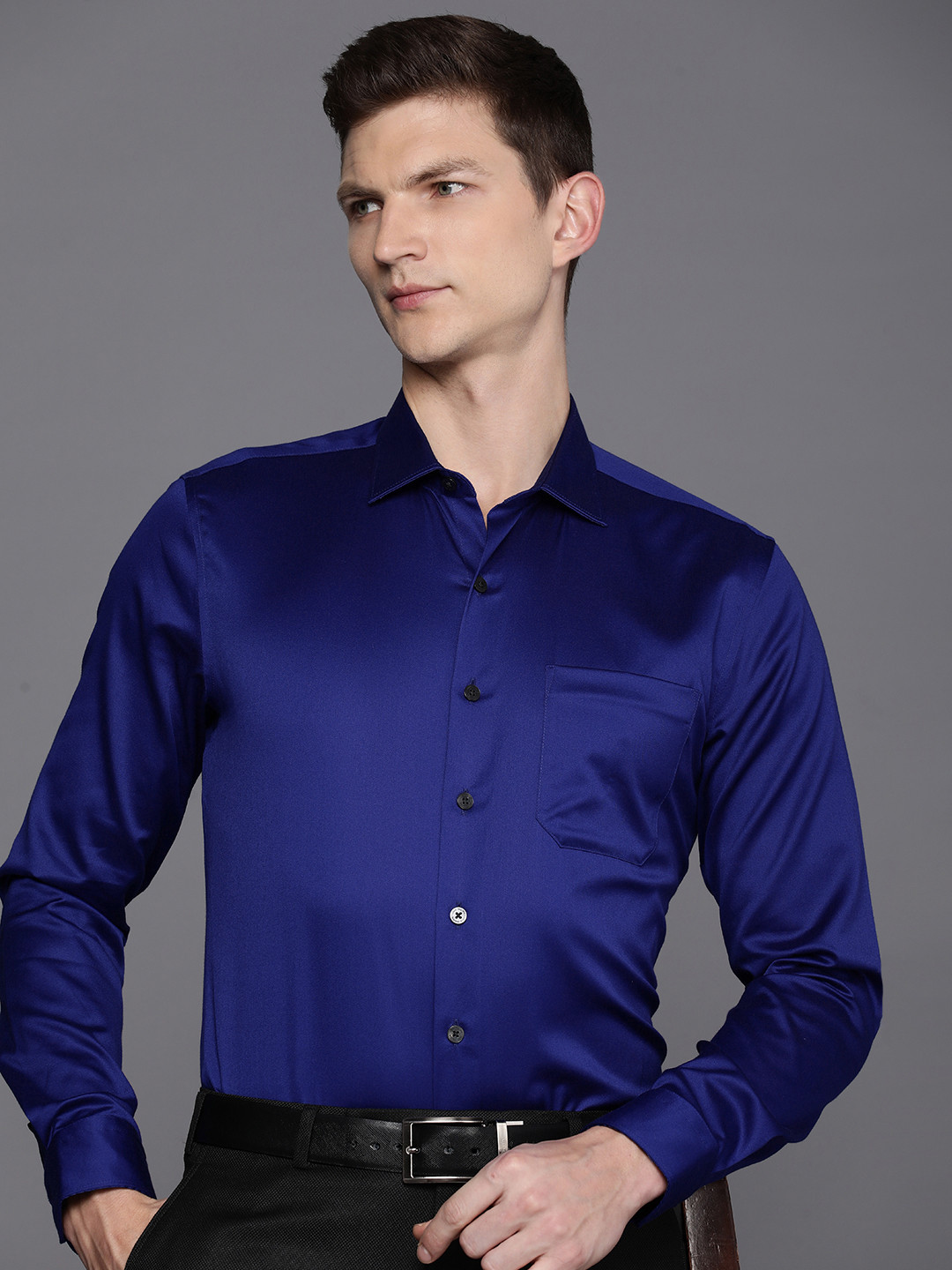 

Louis Philippe Solid Slim Fit Opaque Formal Shirt, Blue