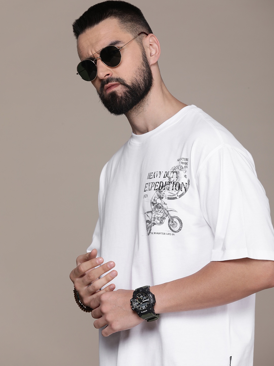 

Roadster Men Printed Drop-Shoulder Sleeves Pure Cotton T-shirt, White