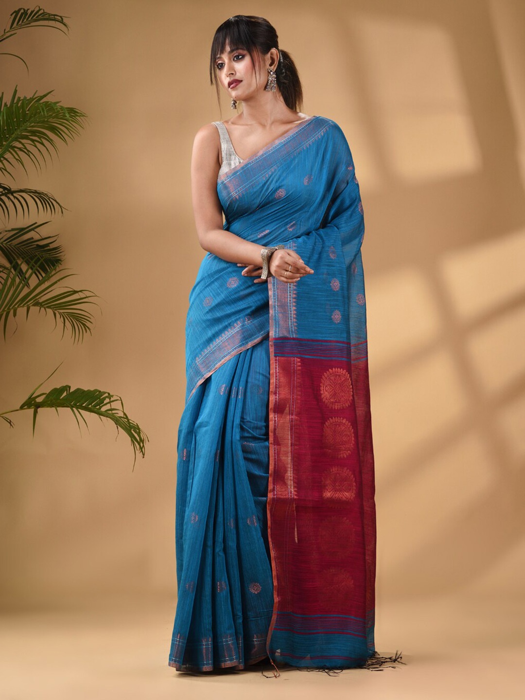 

Arhi Ethnic Motifs Woven Design Zari Saree, Blue