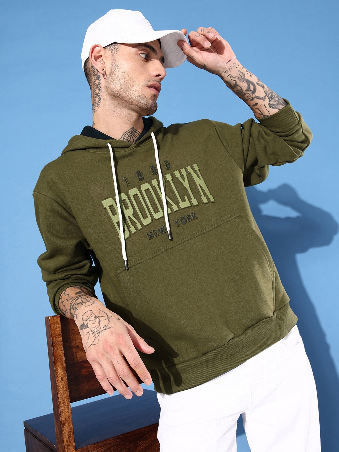 

DILLINGER Men Typography Printed Hooded Sweatshirt, Olive