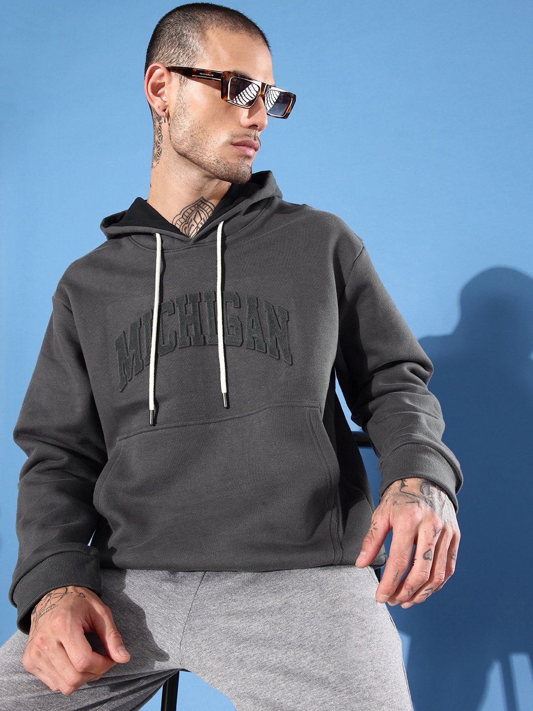 

DILLINGER Men Typography Printed Hooded Sweatshirt, Grey
