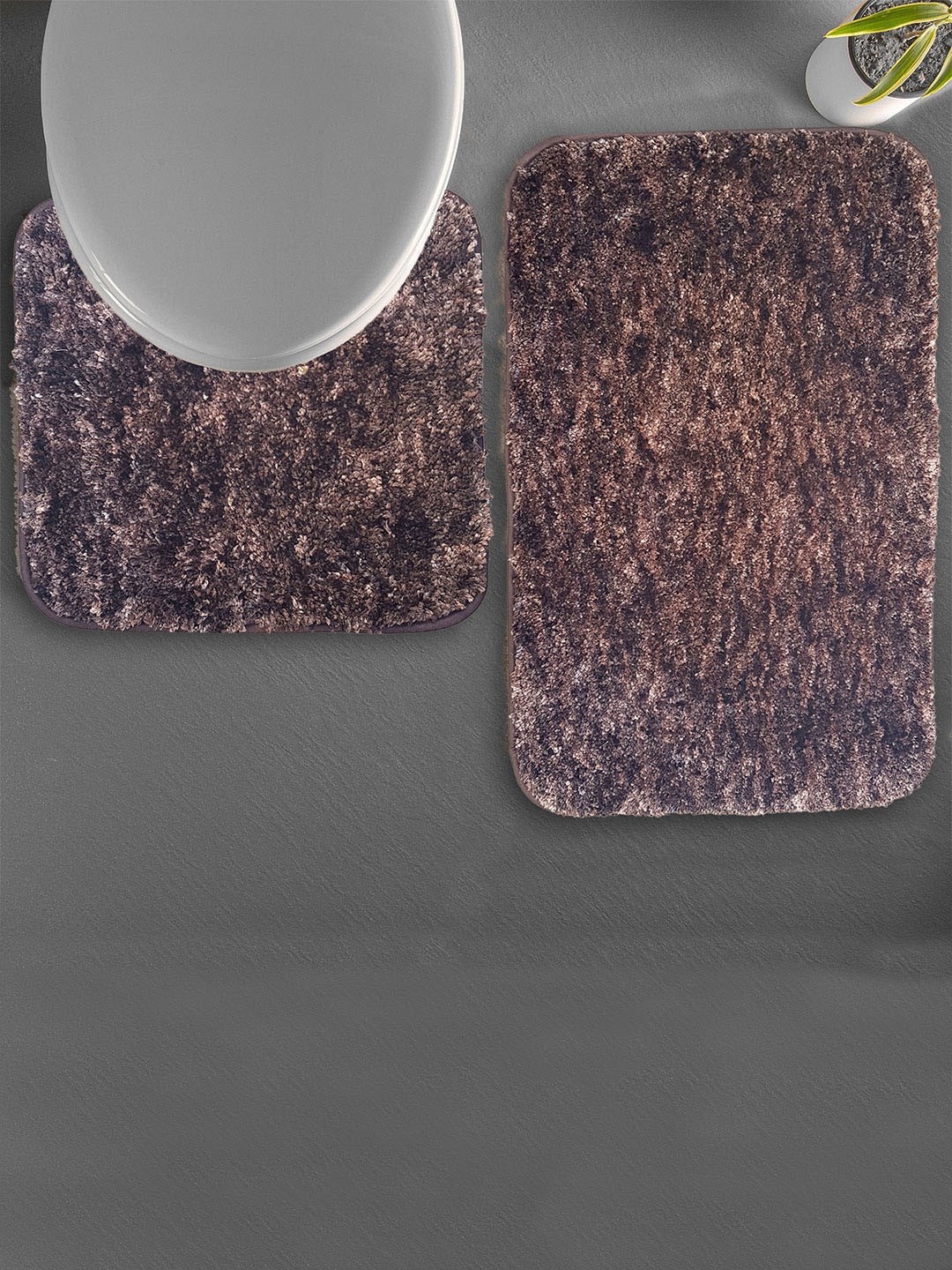 

LUXEHOME INTERNATIONAL Hawaii Coffee Brown 2 Pcs Anti-Skid Bath Rugs & Contour Set