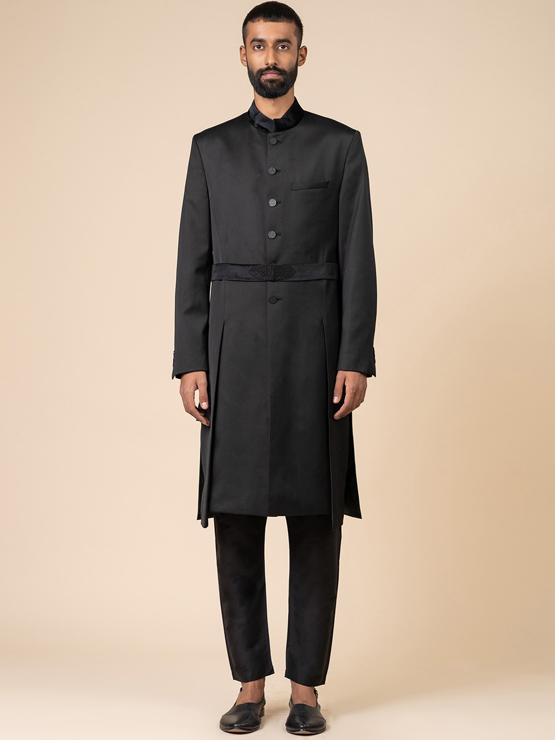 

Tasva Men Indo Western Sherwani With Belt Detail, Black