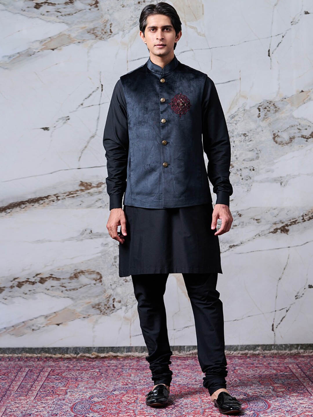 

Tasva Embroidered Regular Kurta & Churidar With Nehru Jacket, Black