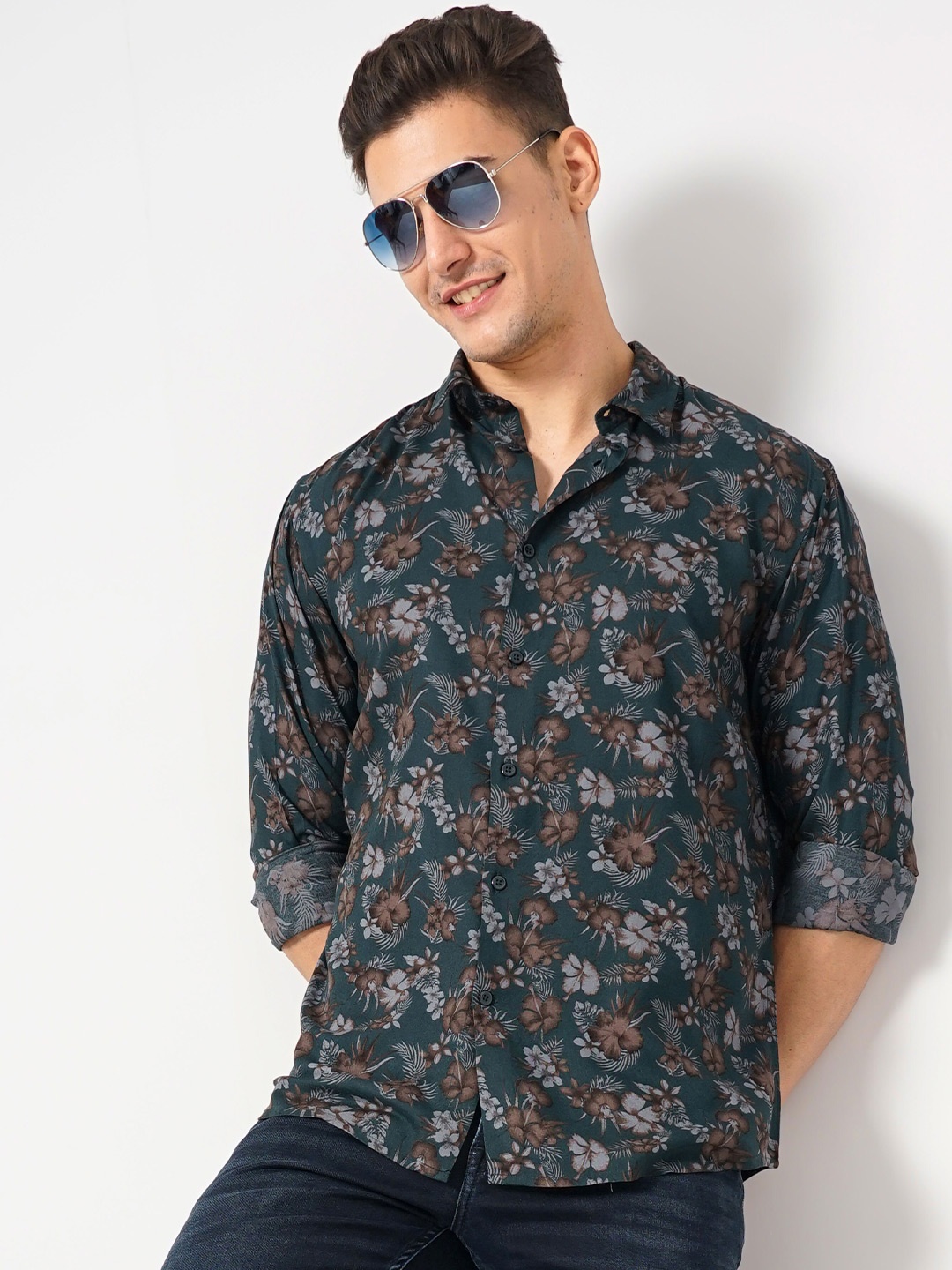 

Celio Classic Floral Printed Spread Collar Long Sleeves Cotton Casual Shirt, Navy blue