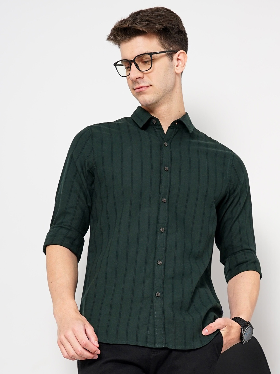 

Celio Classic Vertical Striped Spread Collar Long Sleeves Cotton Casual Shirt, Green