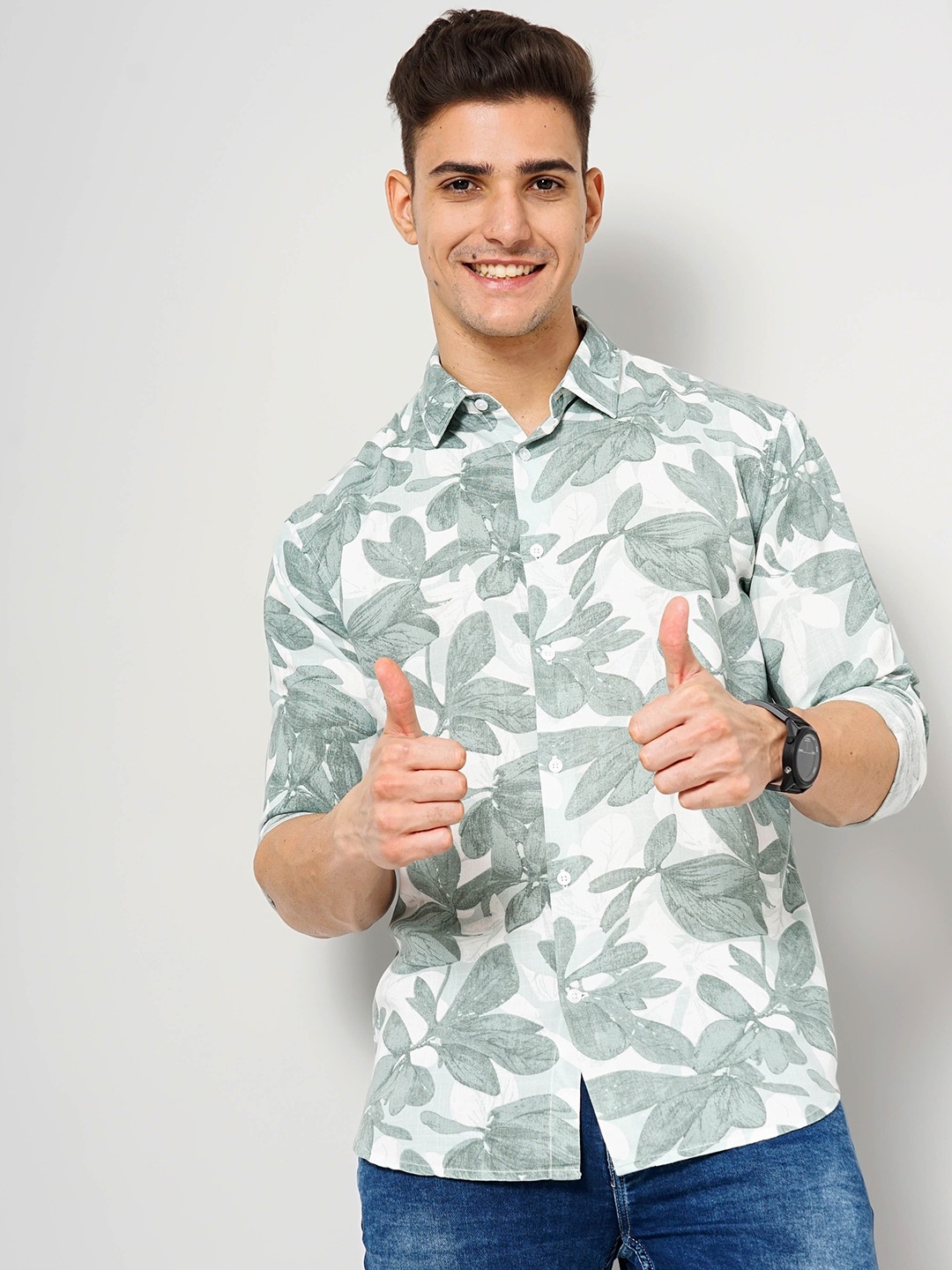 

Celio Classic Tropical Printed Spread Collar Casual Shirt, White