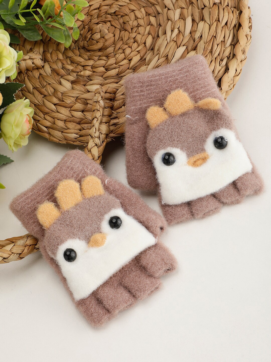 

PASSION PETALS Kids Penguin Design Acrylic Gloves, Brown