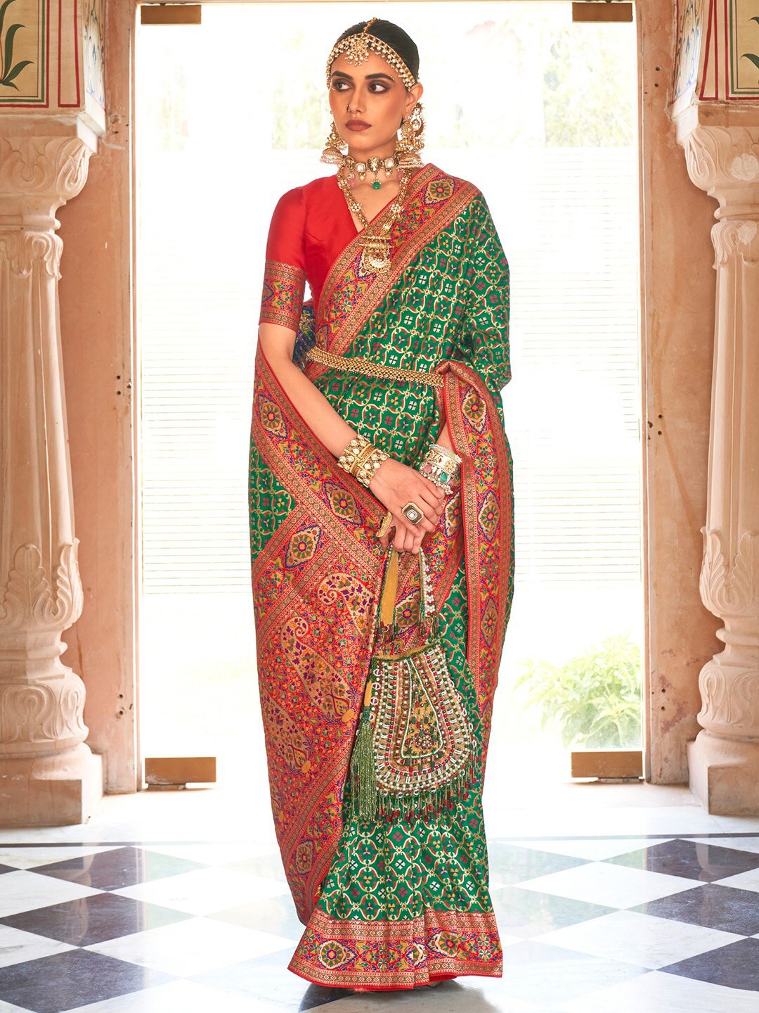 

Anouk Green & Red Ethnic Motifs Zari Silk Blend Kanjeevaram Saree