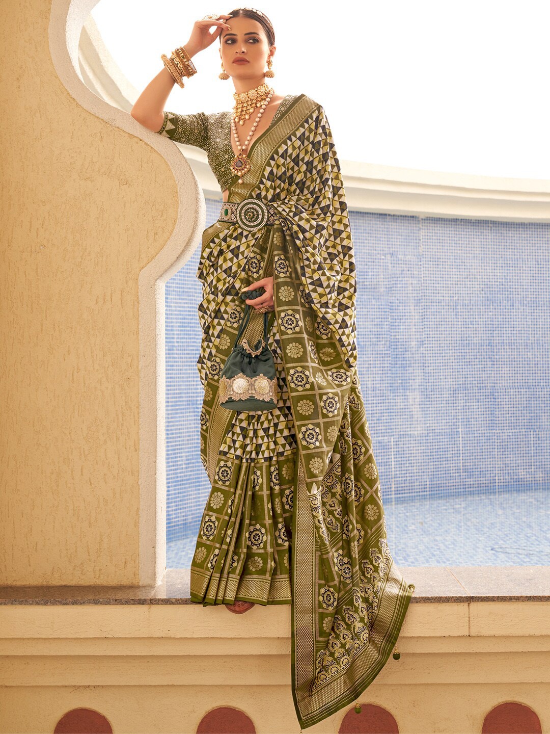 

Anouk Olive Green & Gold-Toned Geometric Printed Zari Banarasi Saree