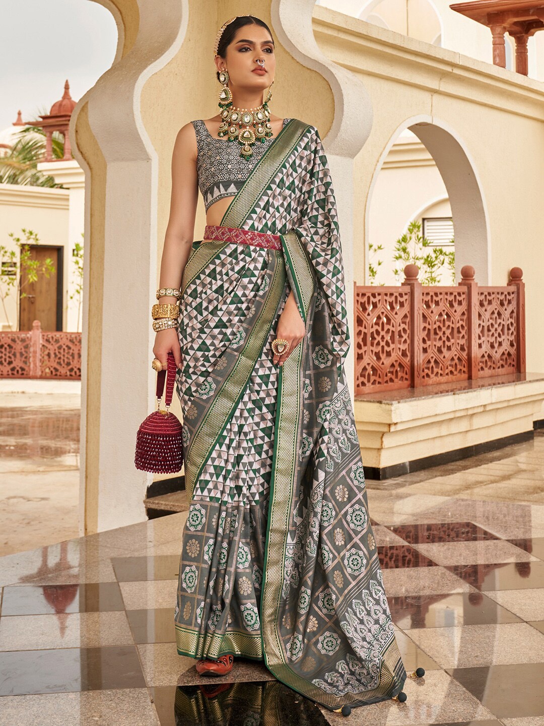

Anouk Green & White Geometric Printed Zari Banarasi Saree