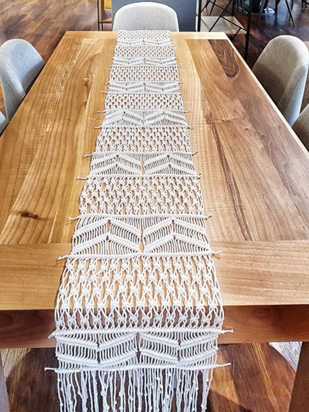 

Kaahira Off White Boho Dcor Macrame Table Runner