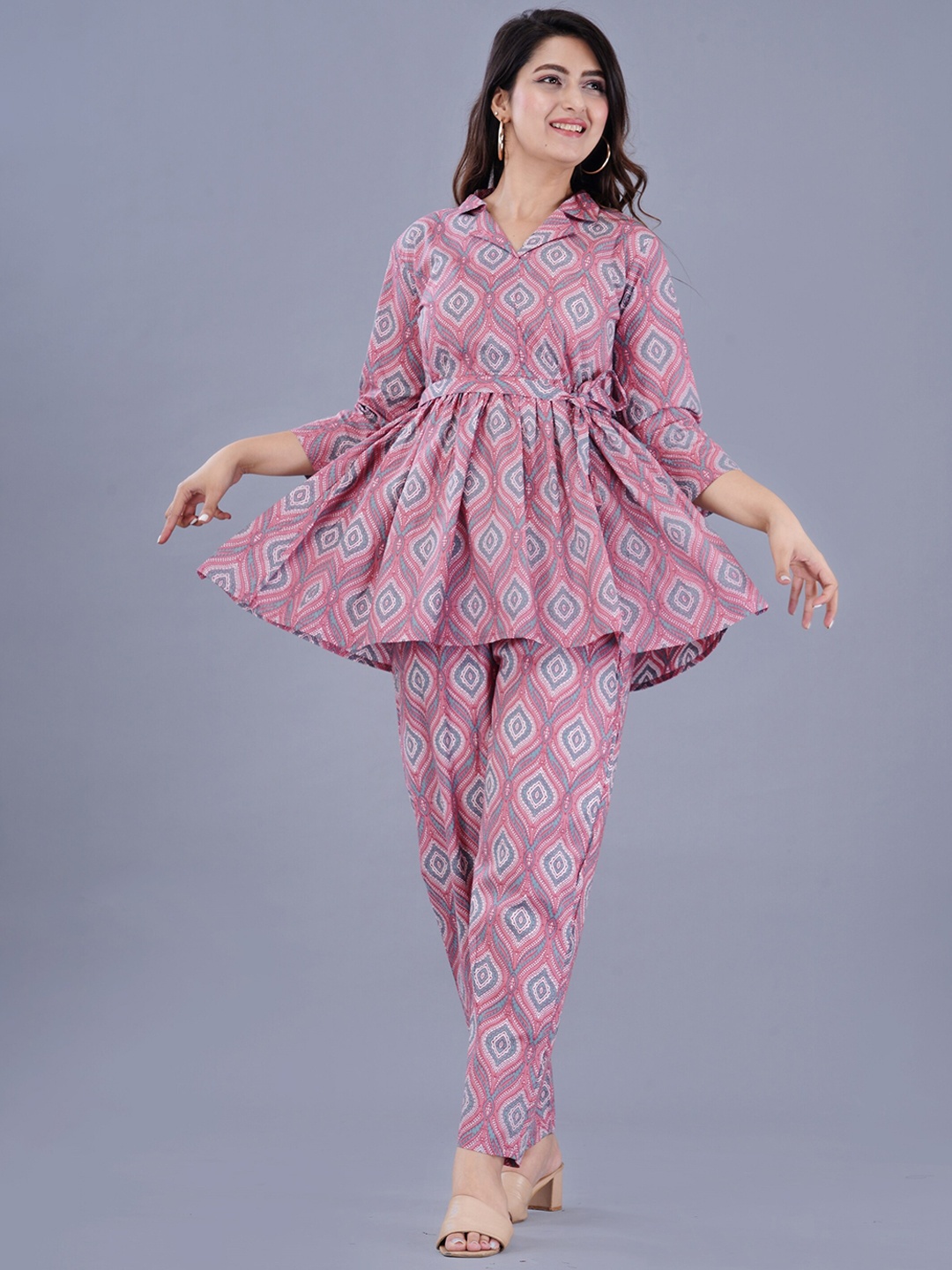 

ao services Ethnic Motifs Printed Pure Cotton A-Line Kurti & Trousers With Belt, Peach