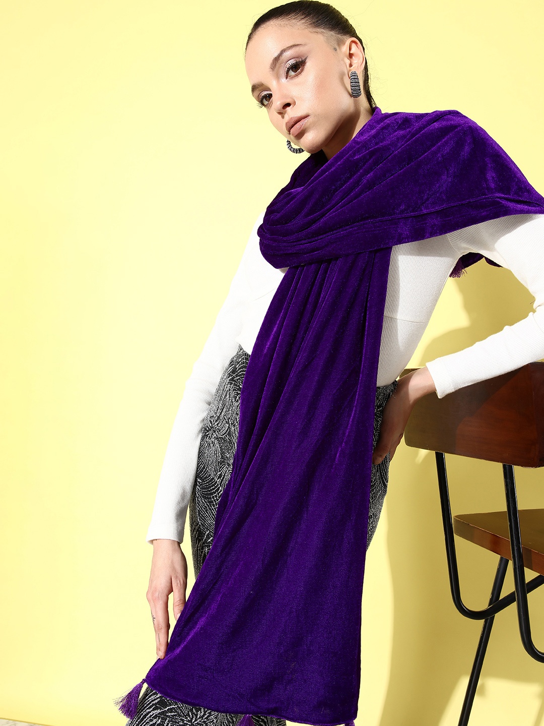 

ANVI Be Yourself Purple Velvet Oblong Mufflers