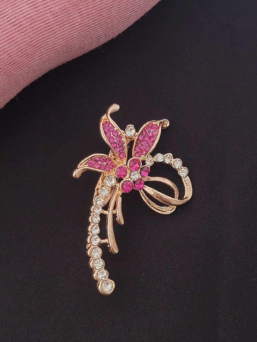 

Mahi Minimal Lapel Pin Brooch, Gold