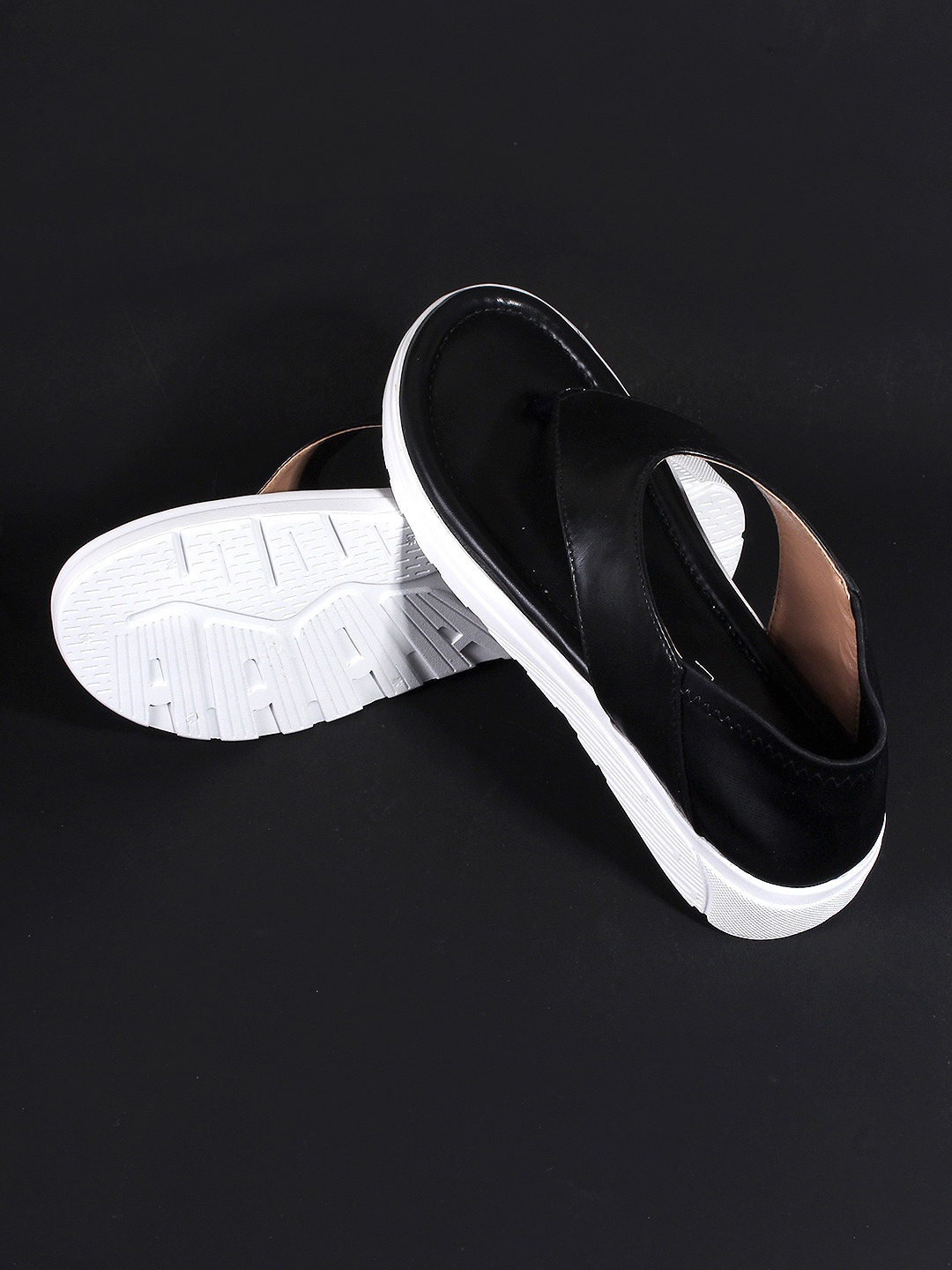 

Mast & Harbour Black & White Open Toe Flats