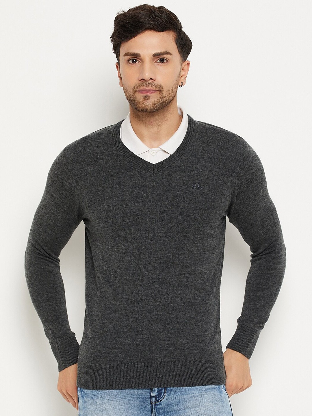 

98 Degree North V-Neck Acrylic Pullover, Grey