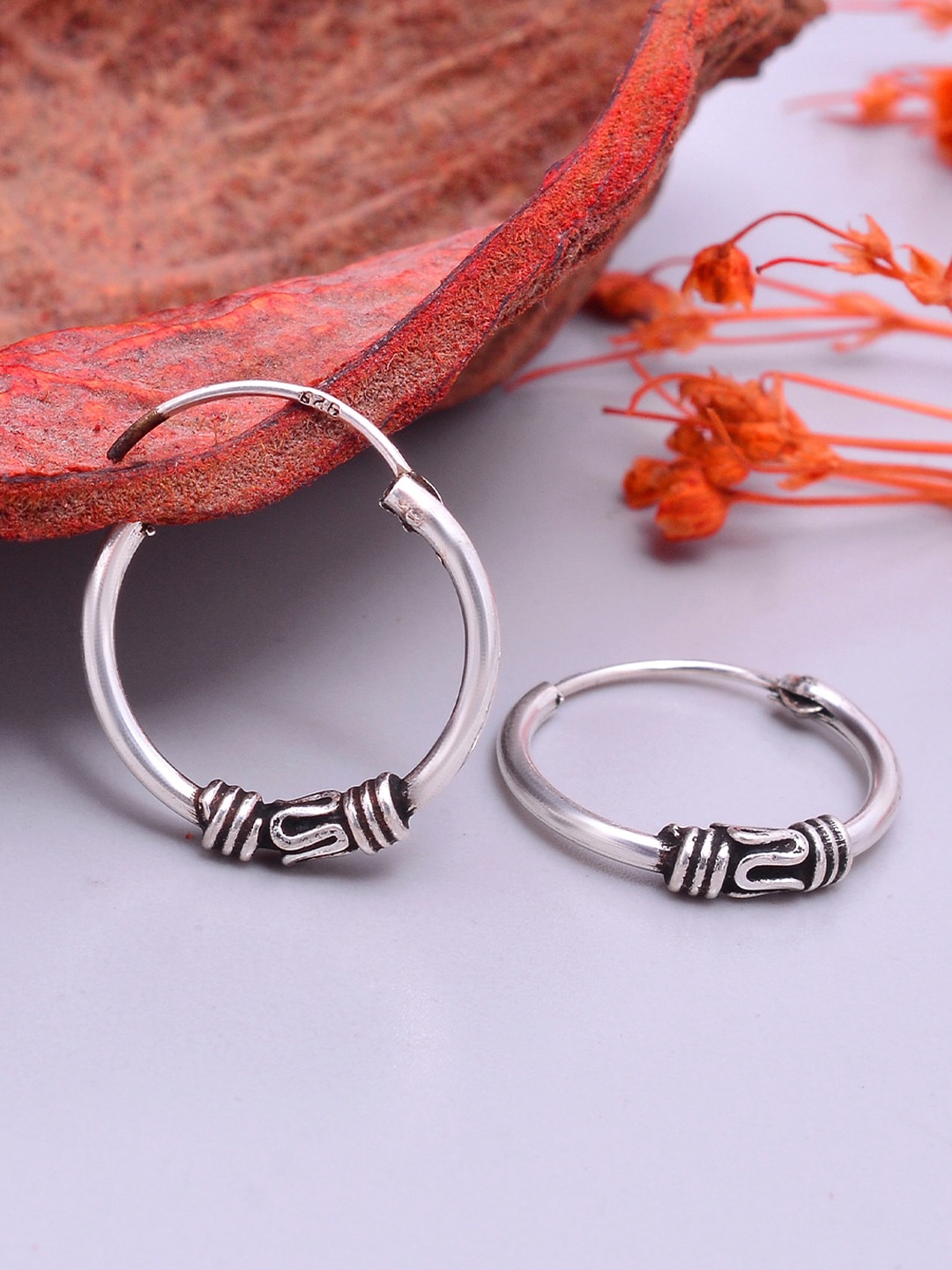 

Abhooshan Pure 92.5 Sterling Silver Hoop Earrings
