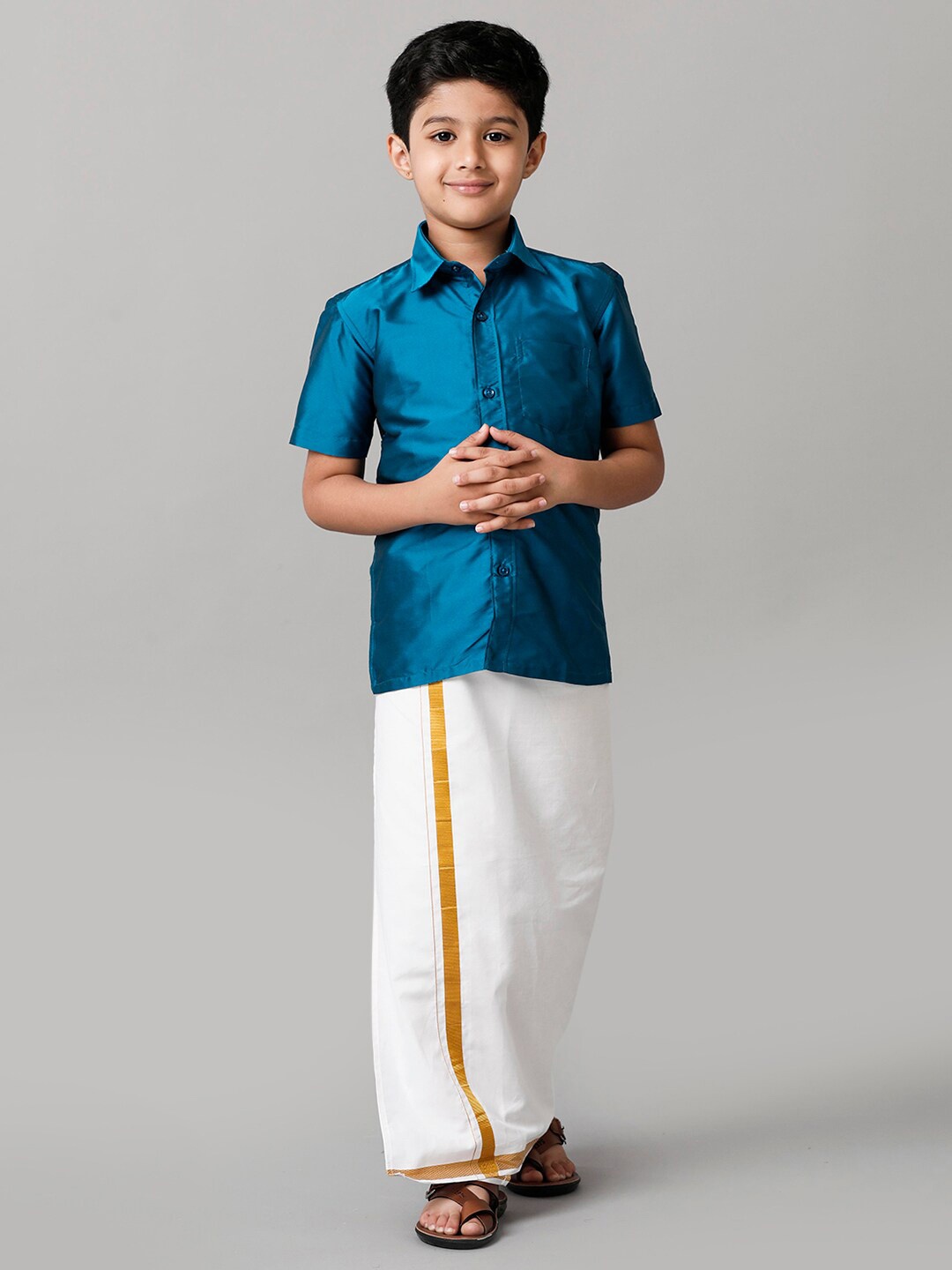 

Ramraj Boys Shirt With Adjustable Veshti, Blue