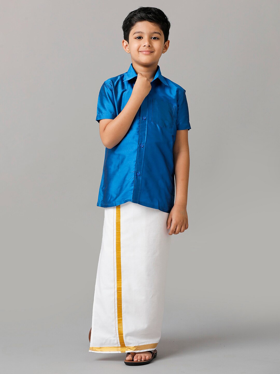 

Ramraj Boys Shirt With Adjustable Veshti Clothing Set, Blue