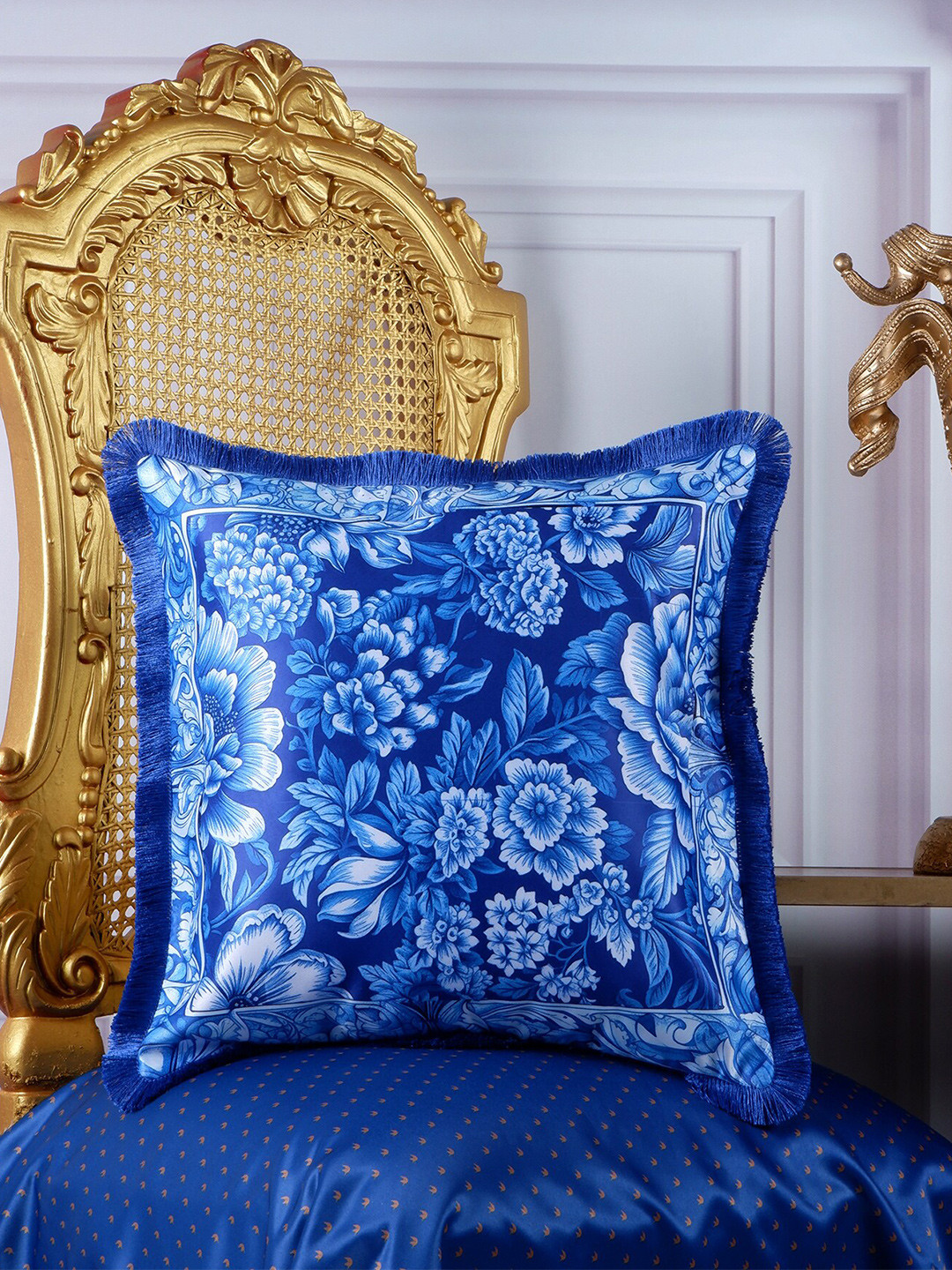 

THE WHITE INK DECOR Blue & White Floral Satin Square Cushion Cover