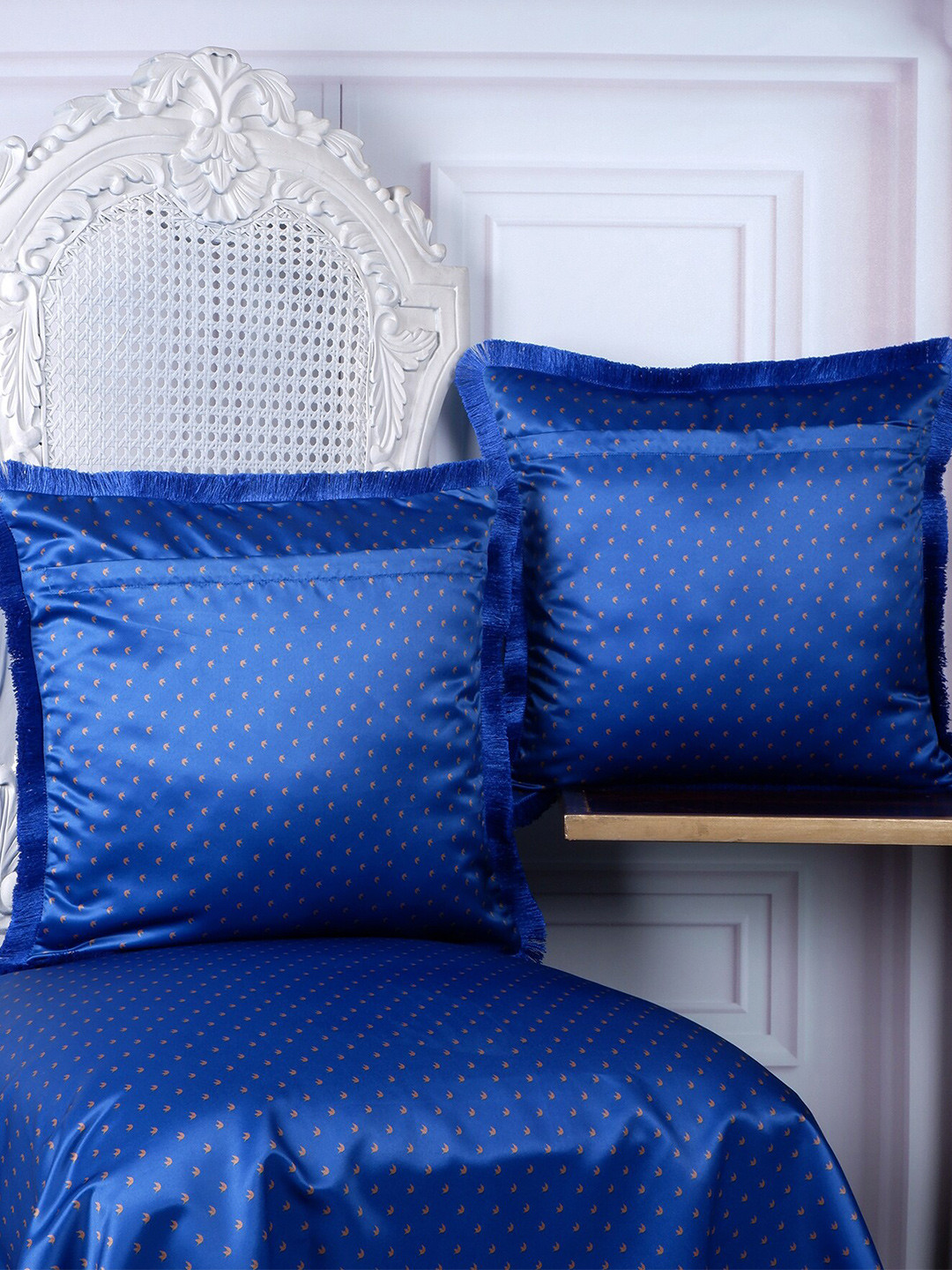 

THE WHITE INK DECOR 2 Pcs Blue & White Floral Satin Square Cushion Cover