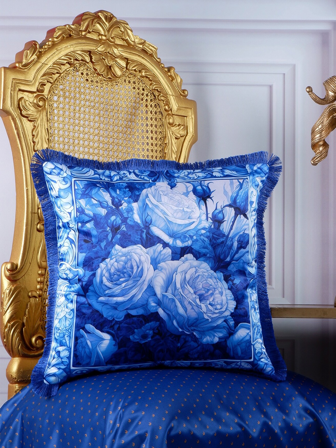

THE WHITE INK DECOR Blue & White Floral Satin Square Cushion Cover