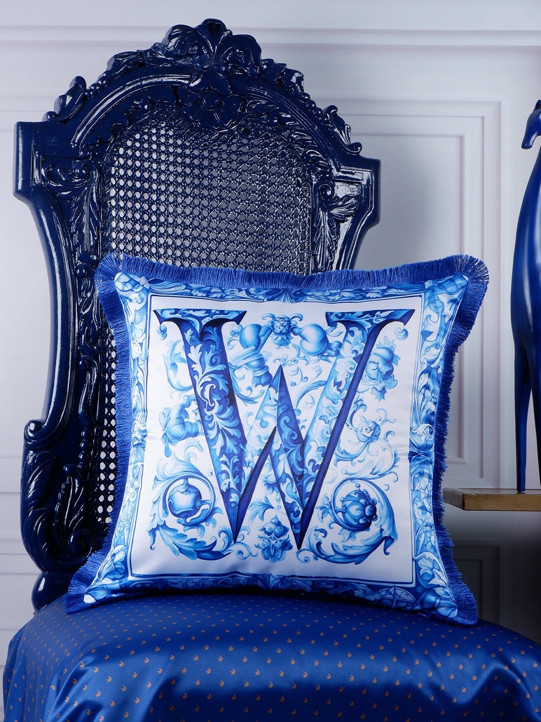 

THE WHITE INK DECOR Blue & White Floral Satin Square Cushion Cover