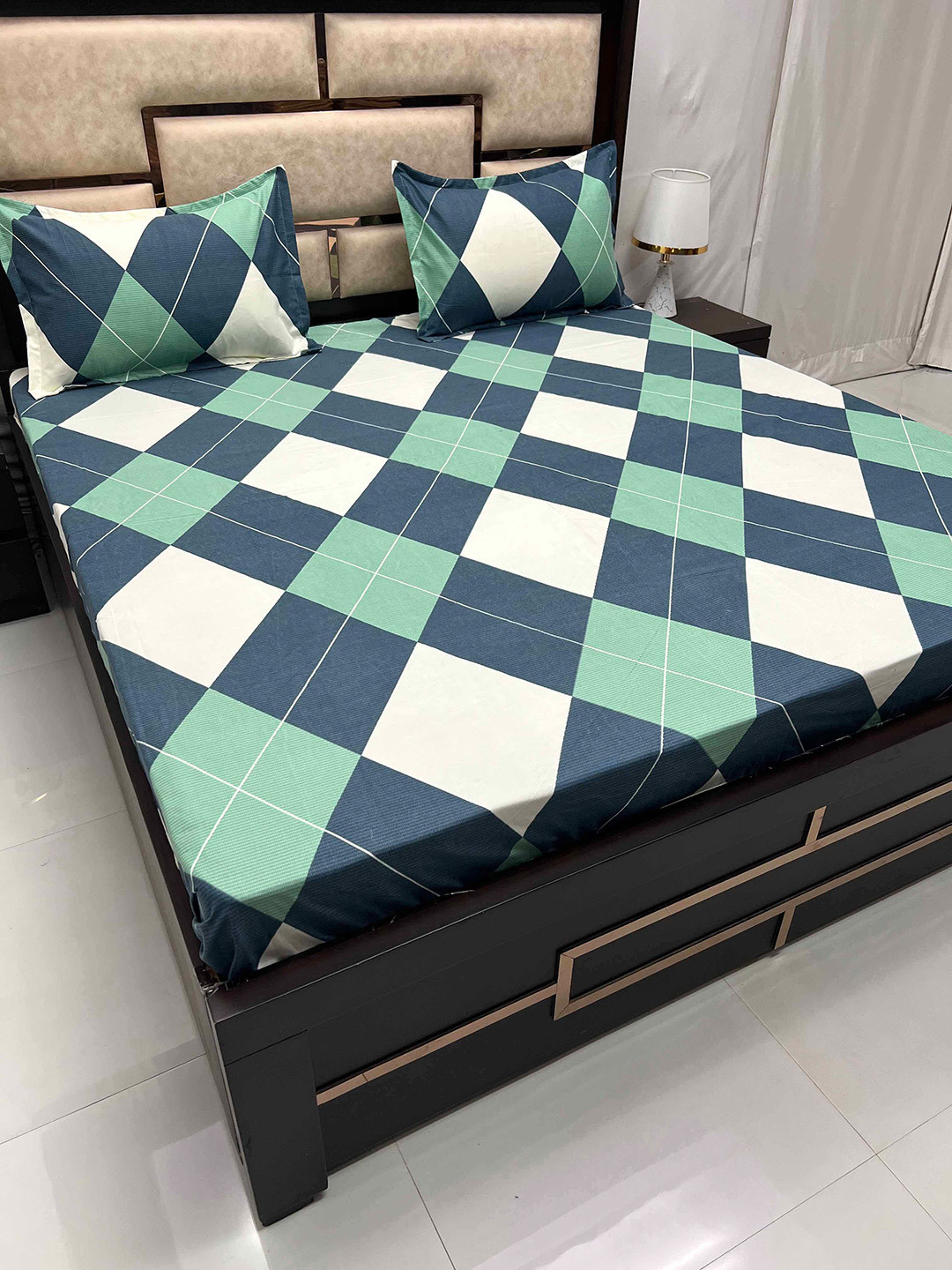 

Pure Decor Amulya Blue & Green Geometric 260 TC Queen Bedsheet with 2 Pillow Covers
