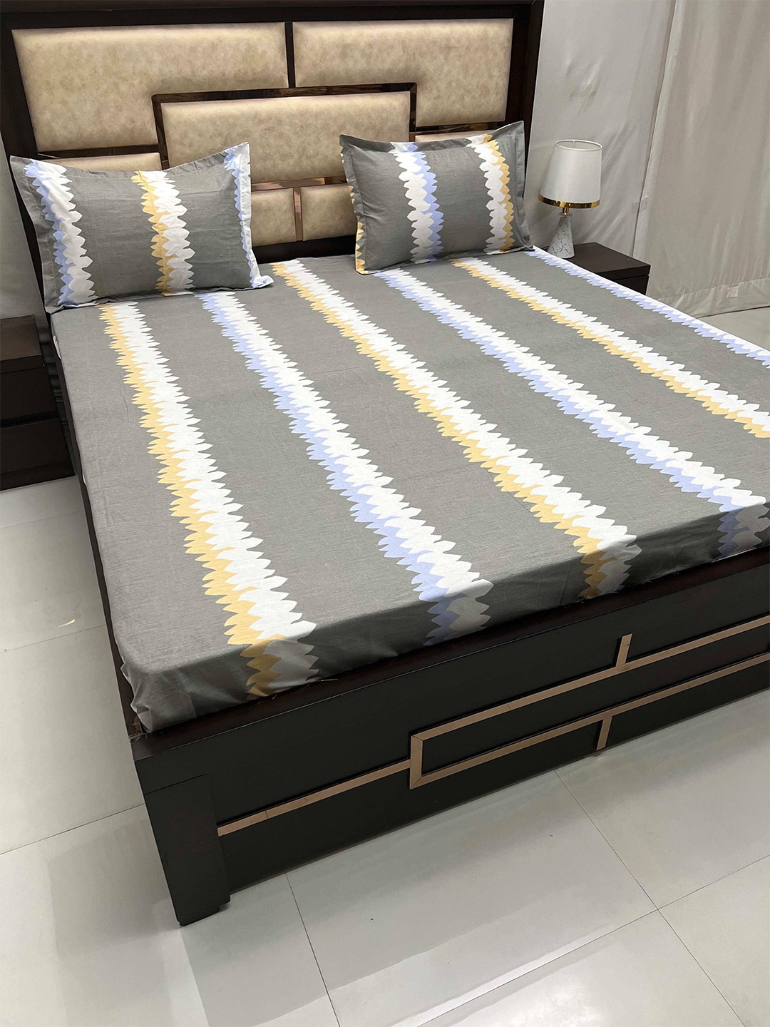 

Pure Decor Amulya Grey & Yellow Striped 260 TC Queen Bedsheet with 2 Pillow Covers