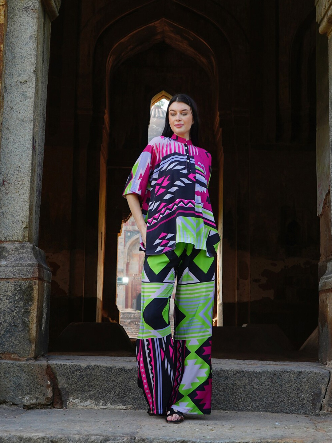 

Rajoria Instyle Printed Shirt Collar T-shirt With Trousers, Purple