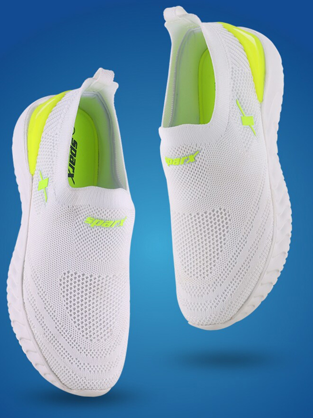

Sparx Men Mesh Walking Shoes, White