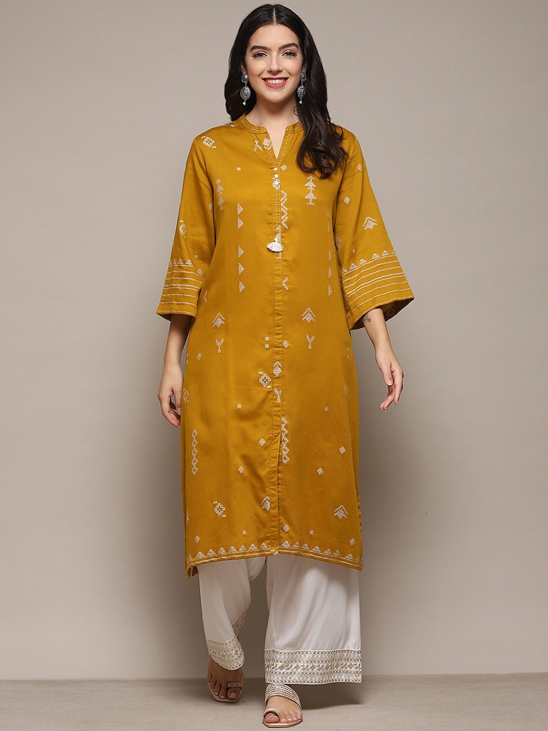 

Biba Geometric Woven Design Straight Kurta, Mustard