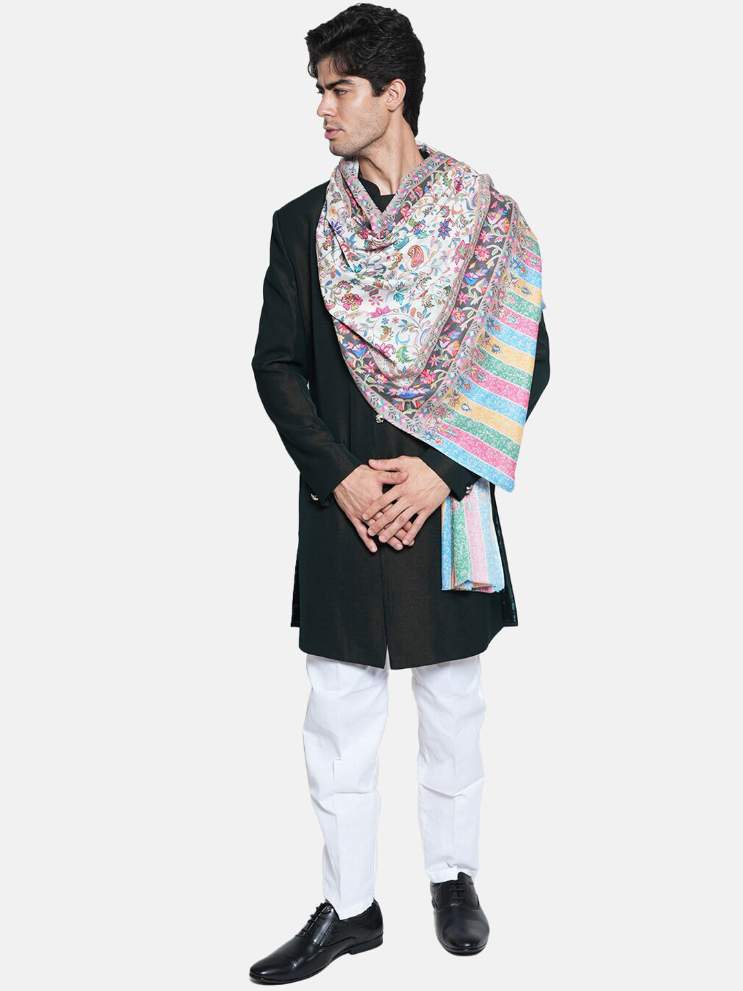 

MUFFLY Kalamkari Printed & Aari Embroidery Pure Wool Shawl, Cream