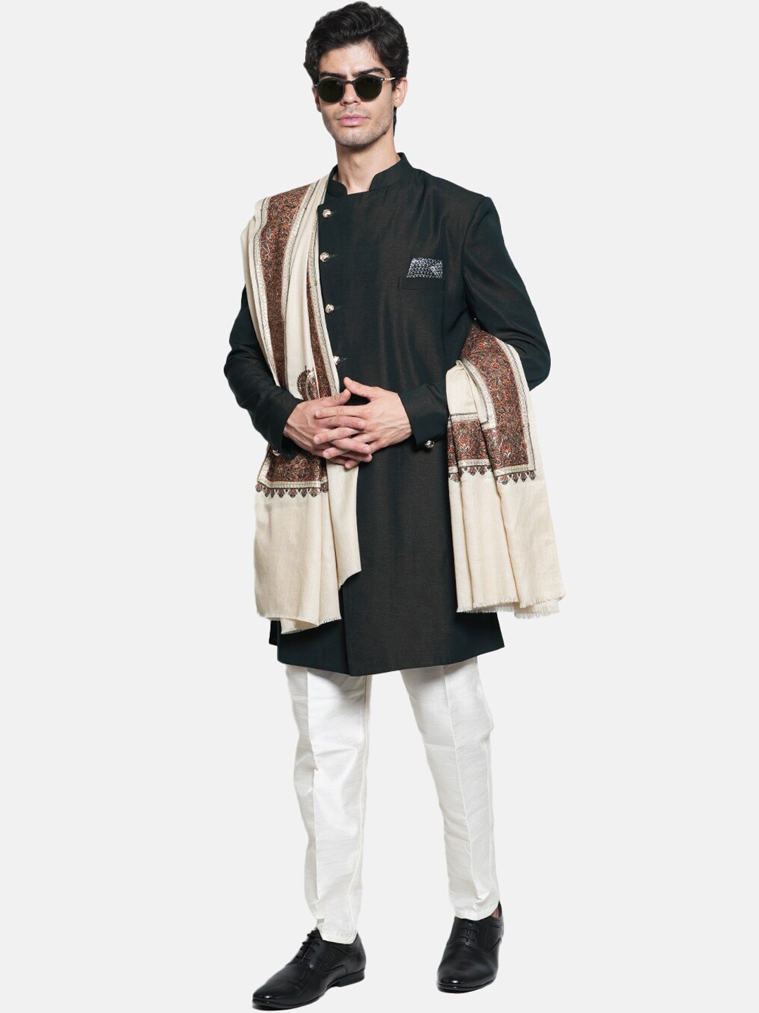 

MUFFLY Woven-Design Woollen Shawl, Beige