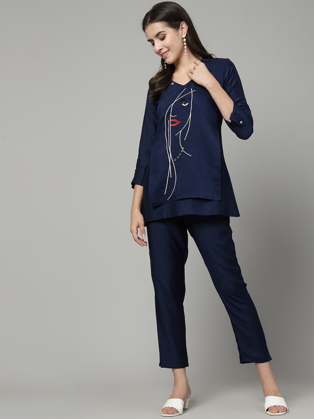 

18 ATTITUDE Embroidered Pure Cotton Tunic with Trousers, Navy blue