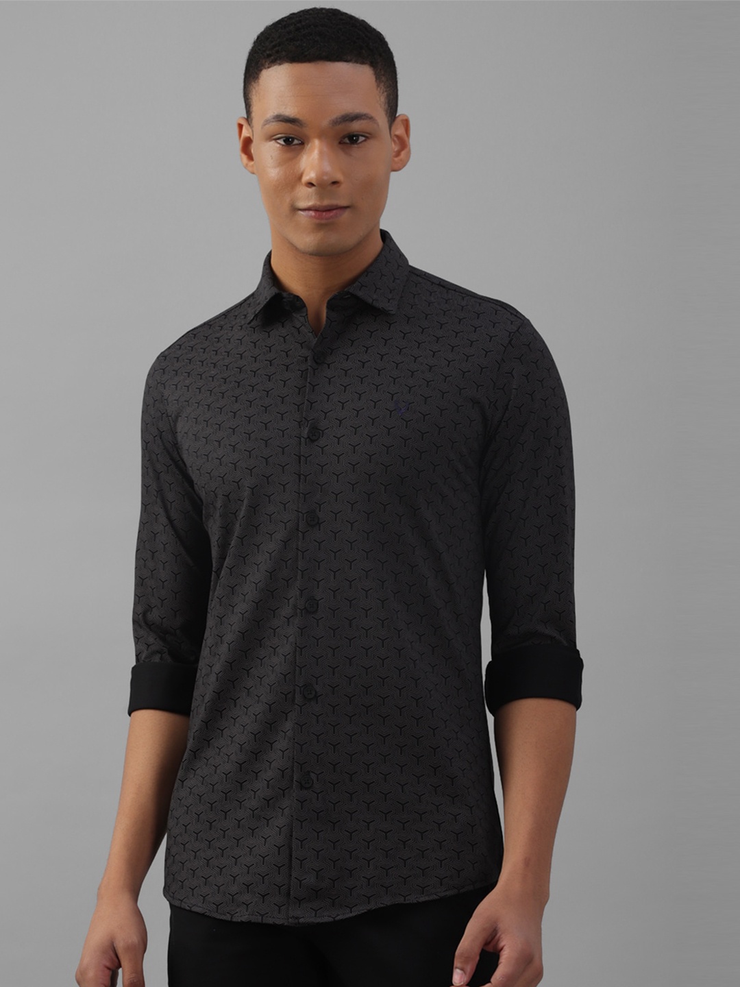 

Allen Solly Slim Fit Geometric Printed Pure Cotton Casual Shirt, Black