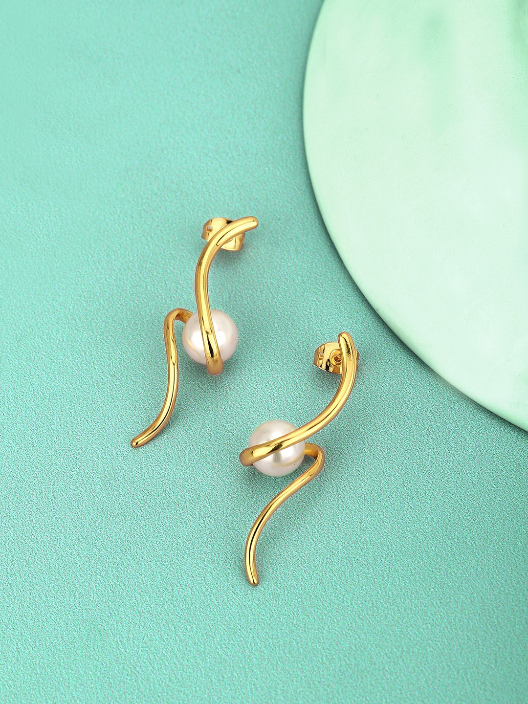 

Carlton London Women Gold-Plated Pearl-Studded Drop Earrings