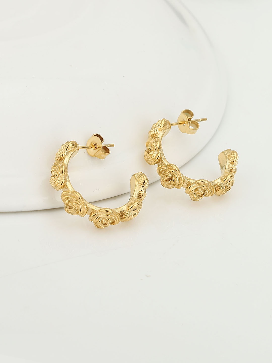 

Carlton London Women Gold-Plated Half Hoop Earrings