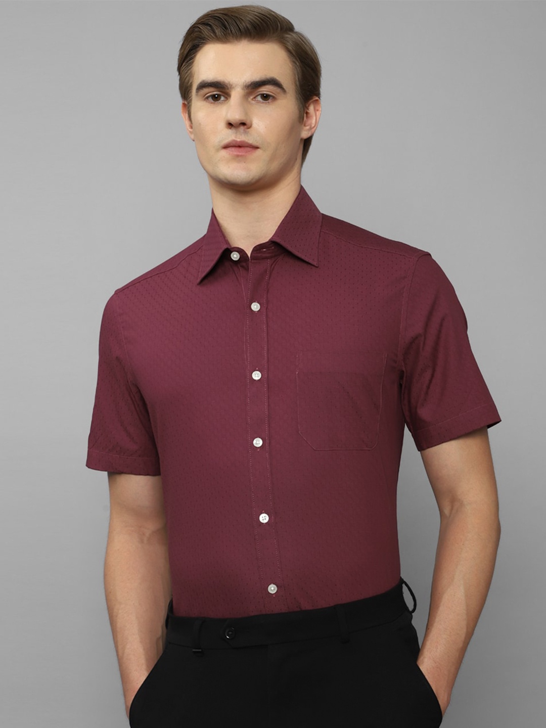 

Louis Philippe Spread Collar Pure Cotton Formal Shirt, Maroon