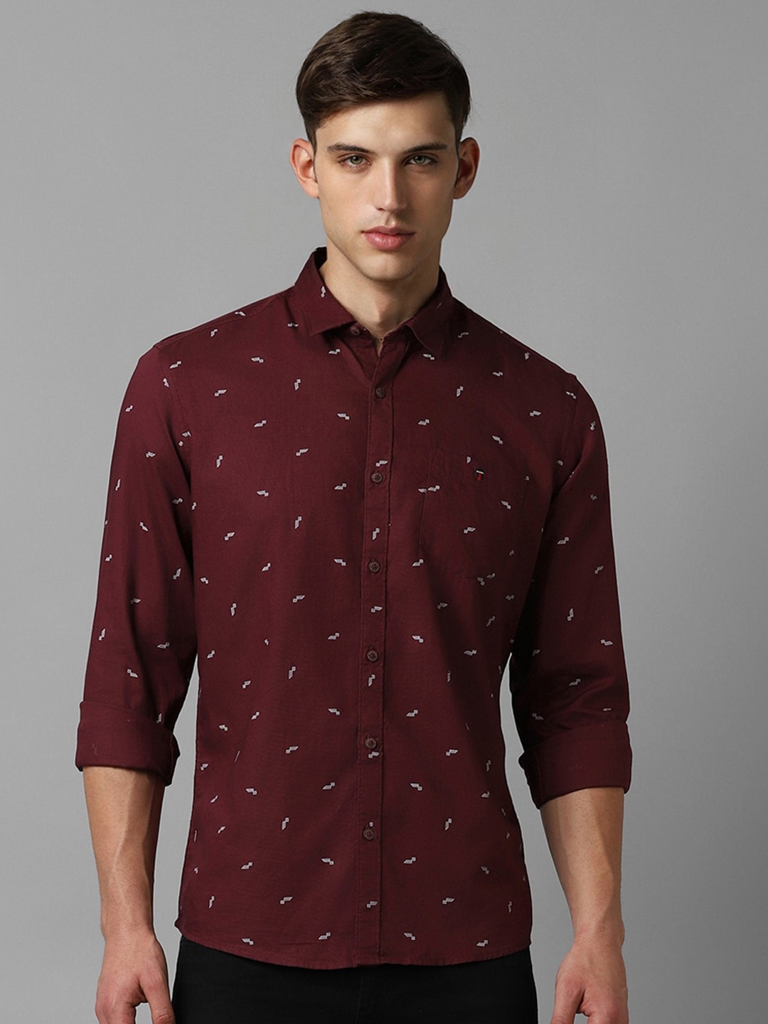 

Louis Philippe Jeans Slim Fit Conversational Printed Pure Cotton Casual Shirt, Maroon